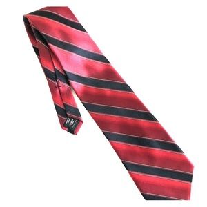 Black and silver striped tie